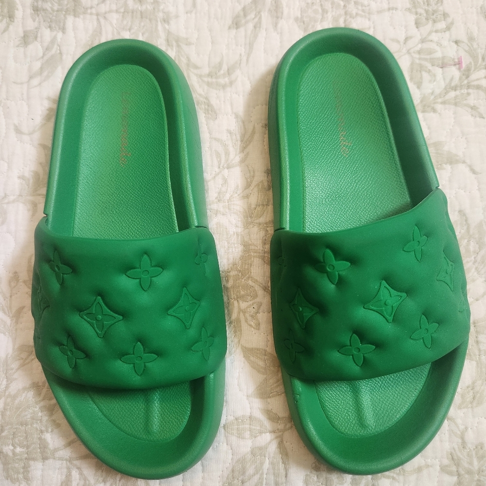 Vibrant Green Loafers with Perforated Design and Textured Footbed Lemonade 8